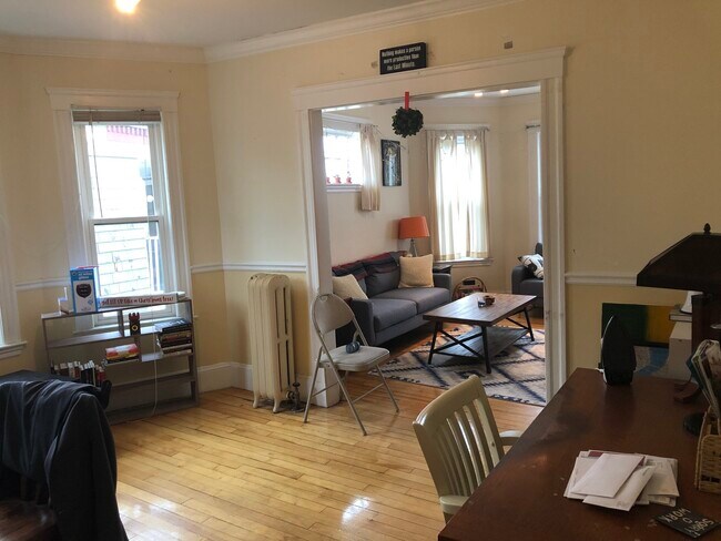 Photo - 21 Lewis St Unit 3