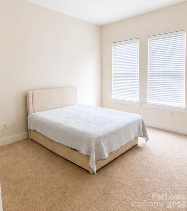 Photo - 617 Mcninch St