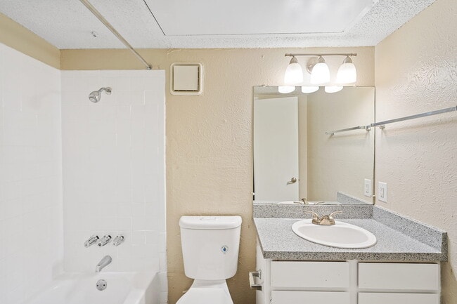 Apartamento clásico de 1 habitación y 1 baño