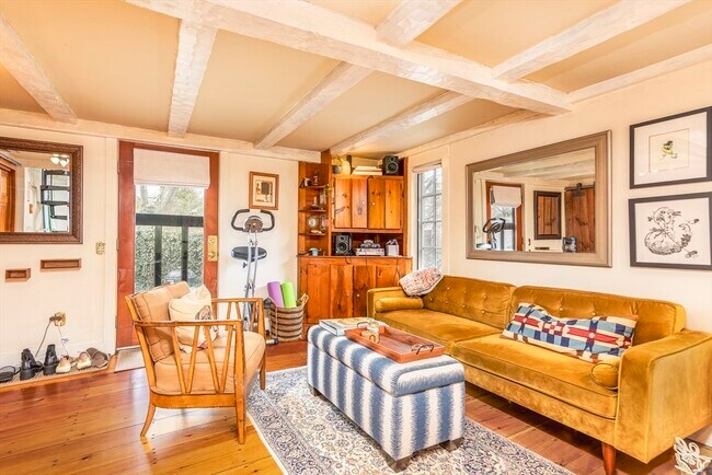 Photo - 14 Nicholson Hill Rd