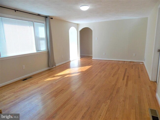 Photo - 6409 Higham Dr
