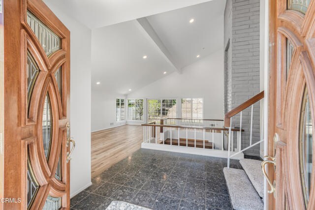 327 Bethany St