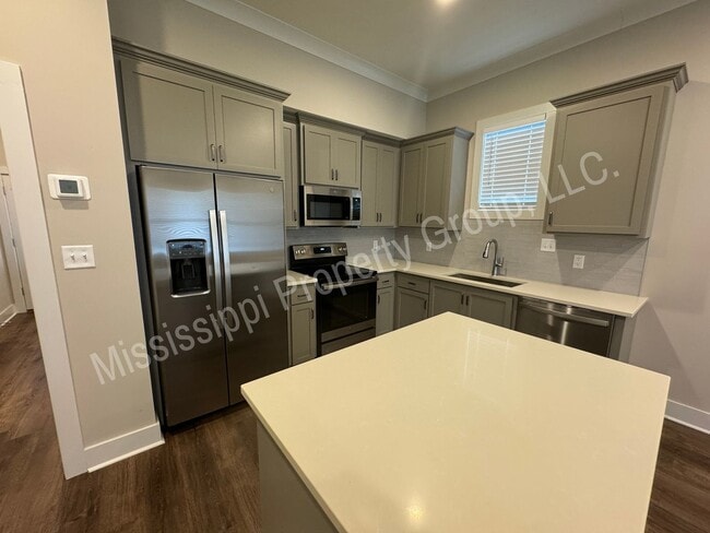 1404 Pleasant Dr