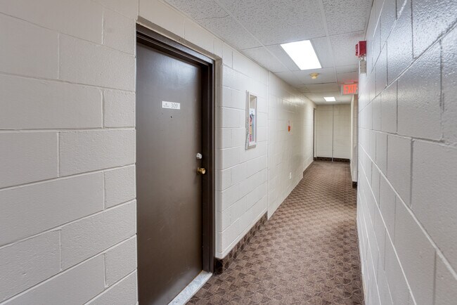 Photo - Briceland Apartments