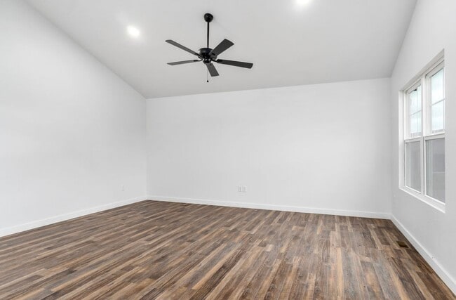 Photo - 157 Sky View Meadow Dr