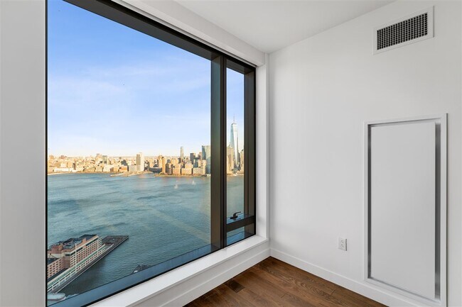 Photo - 99 Hudson St Unidad 4502