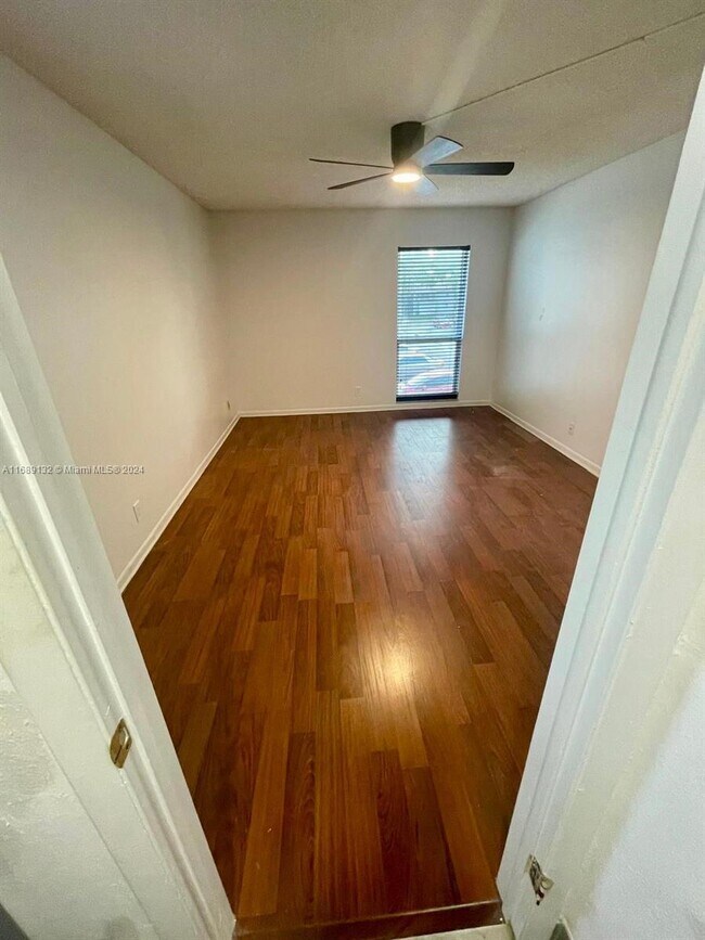 Photo - 454 N Laurel Dr Unit 1505
