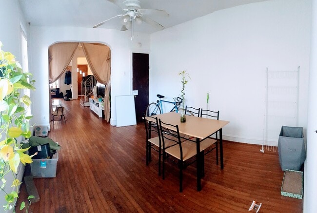 Photo - 1613 Fontain St Unidad A