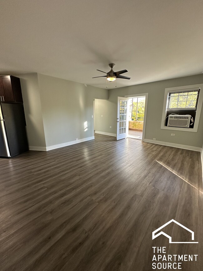 Building Photo - 730 Judson Ave Unit 05