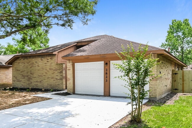 Photo - 2823 Woodhall Ct