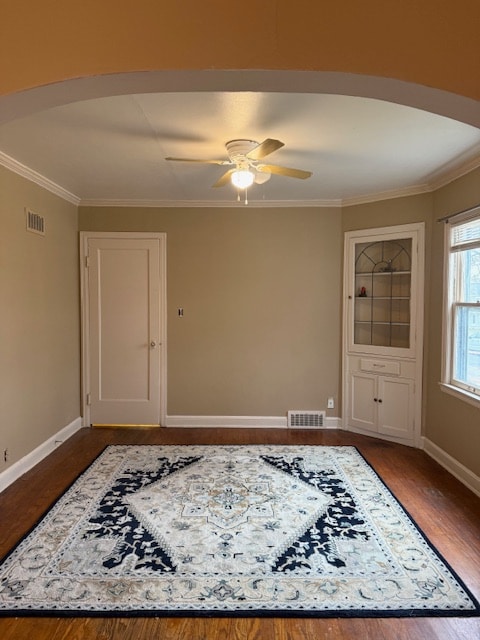 Building Photo - 405 S Hine Ave