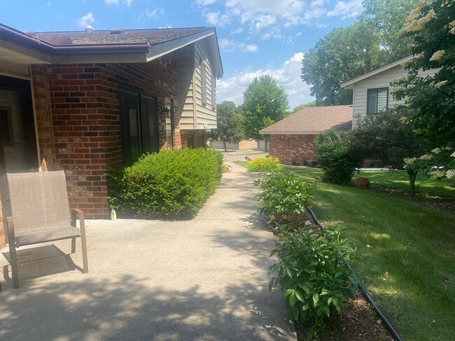 Photo - 9720 Cimarron Cir