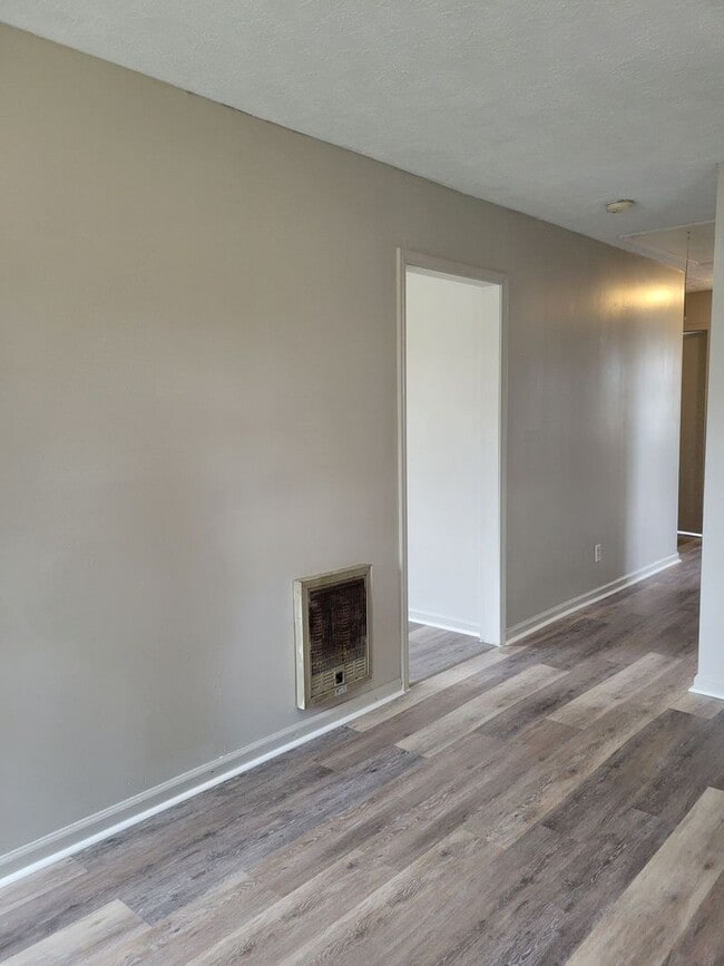 Photo - Renovated 3 Bedroom Home in Guthrie, KY!