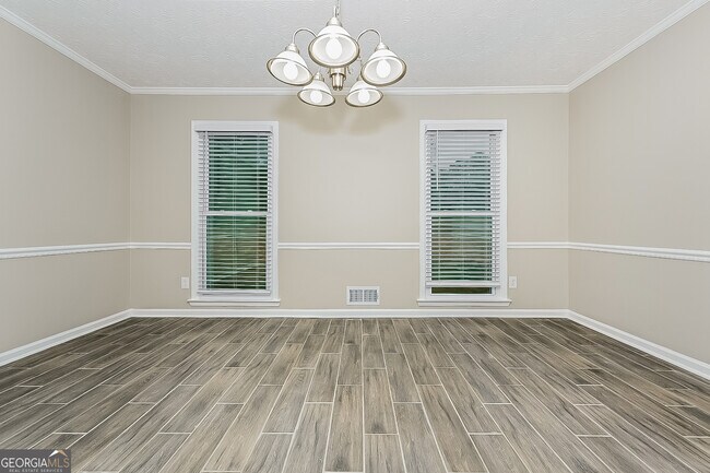 Photo - 295 Stoneridge Way