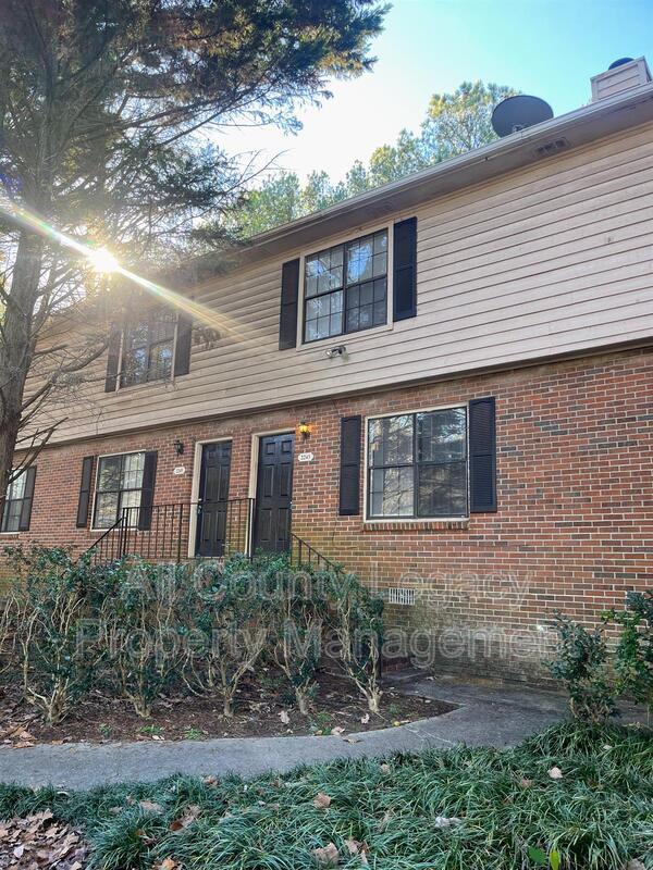 Photo - 2243 Highpoint Rd Townhome