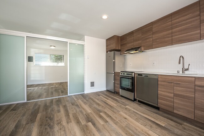 Photo - 1211 Northeast 56th Street Unidad # 1215