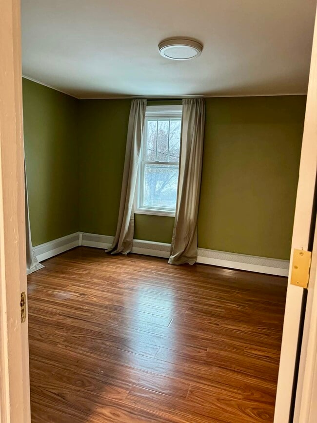 Photo - 19 Sterling St Unit 2 – Renovated 2BR