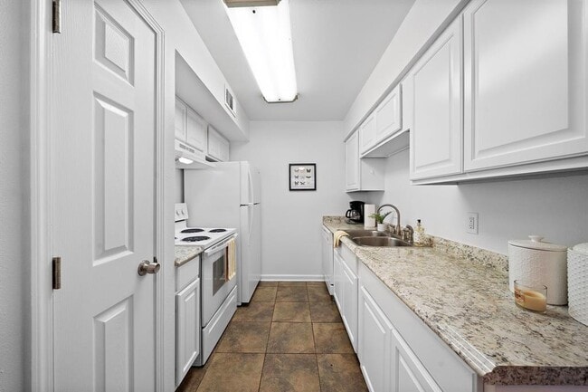 Building Photo - 2828 61st St Unit 107 Rental
