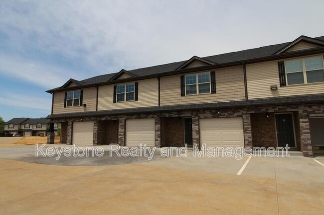 Building Photo - 1611 Railton Ct