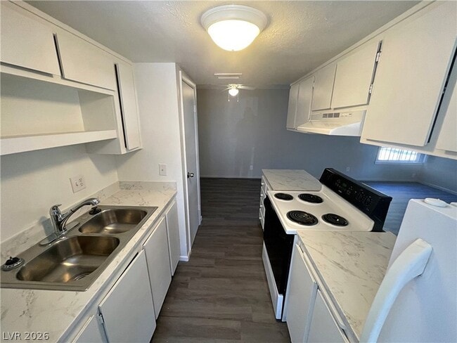 1351 Dorothy Ave Unit 2