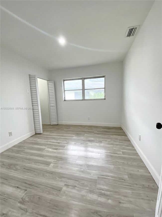Photo - 3000 NW 5th Terrace