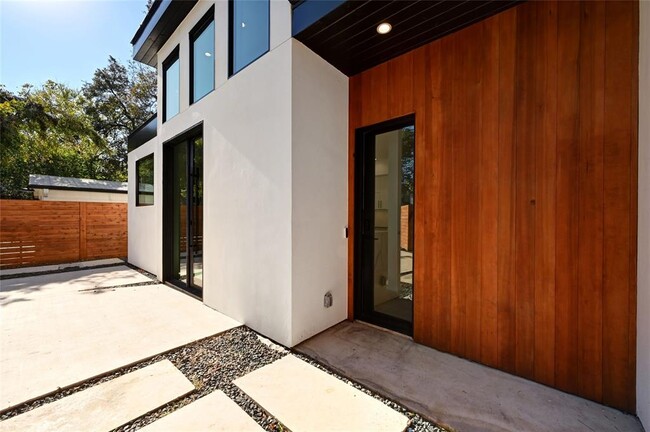 Photo - 2706 Stacy Ln