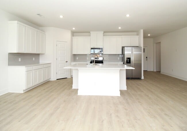 Photo - 2309 Langford St