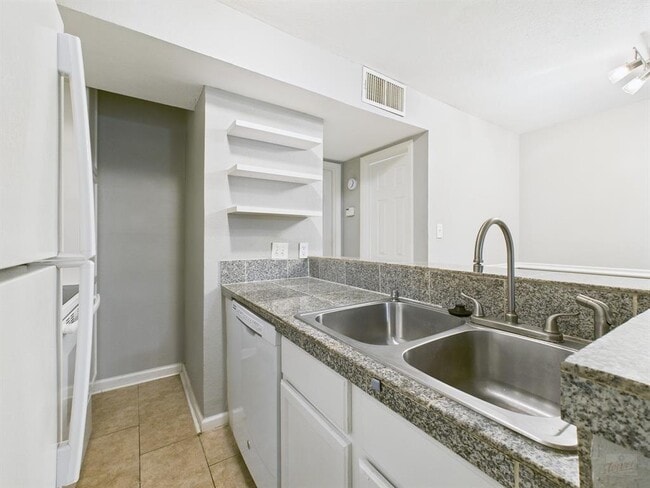 Photo - 3018 S 1st St Unit 109