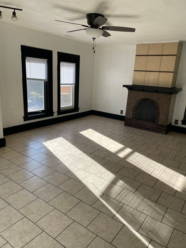 Photo - 520 S 2nd St