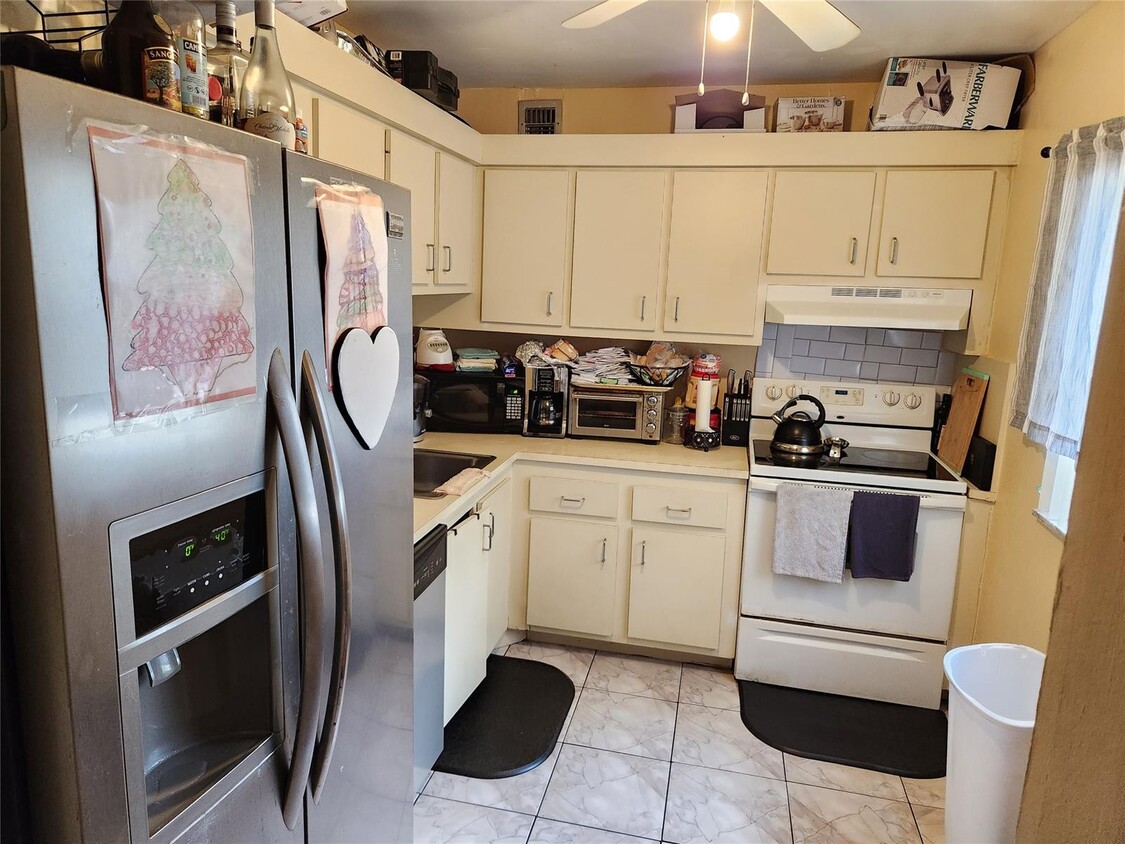 Photo - 4216 Inverrary Blvd (Lauderhill, FL)