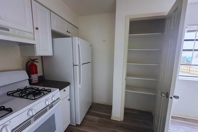 Photo - 2202 Tabor Ct