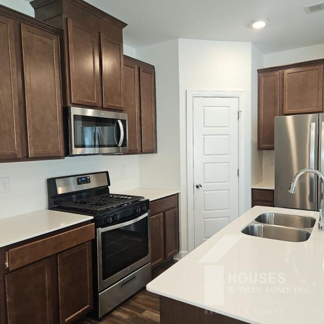 Photo - 614 Reese Ln