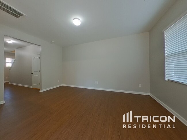 Photo - 2037 St Augustine Pl