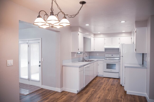 Photo - 613 NW 16th St