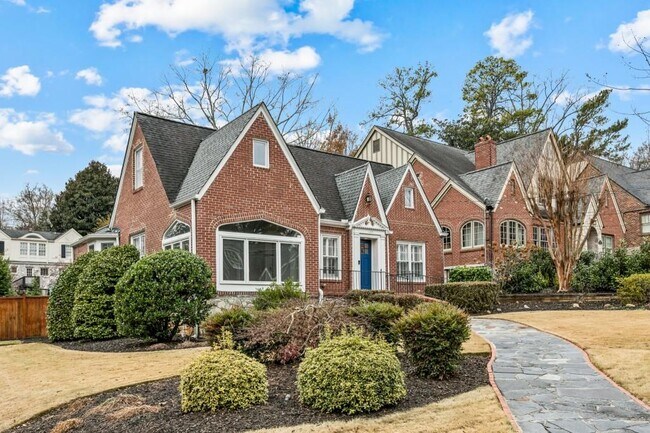 Photo - 1189 Reeder Cir NE