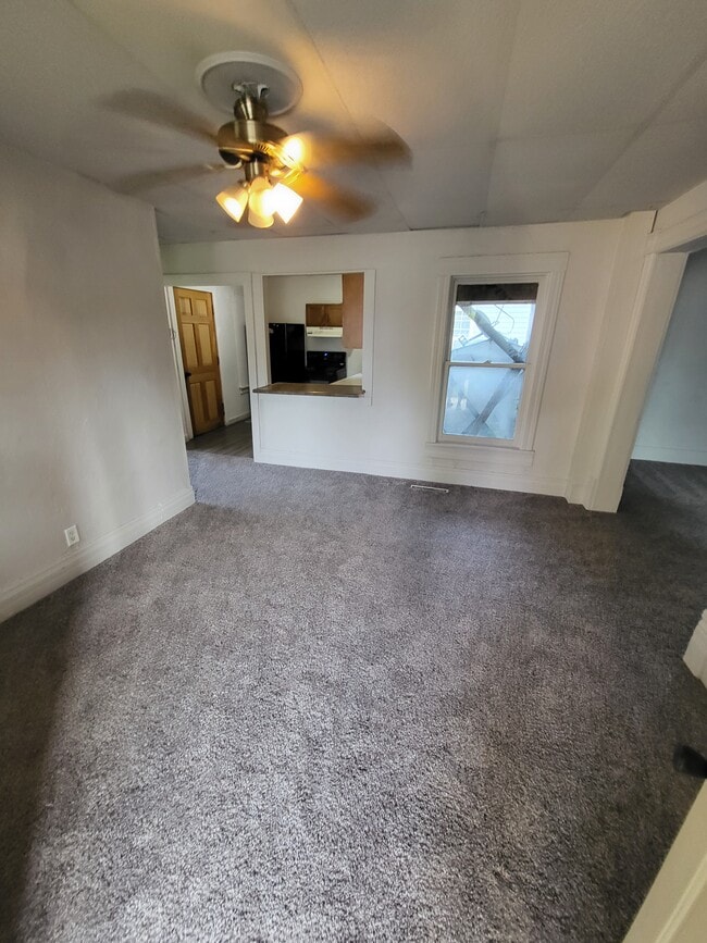 Photo - 378 W Division St Unit Lower