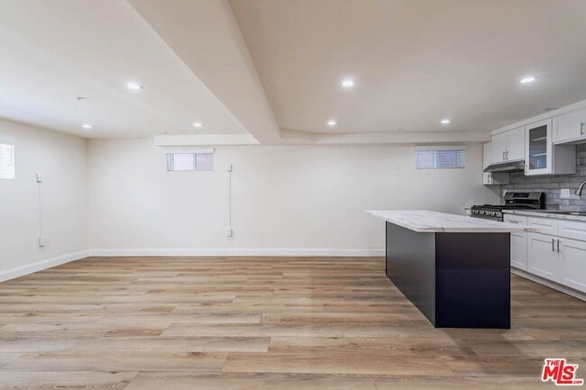 Photo - 4422 Melbourne Ave