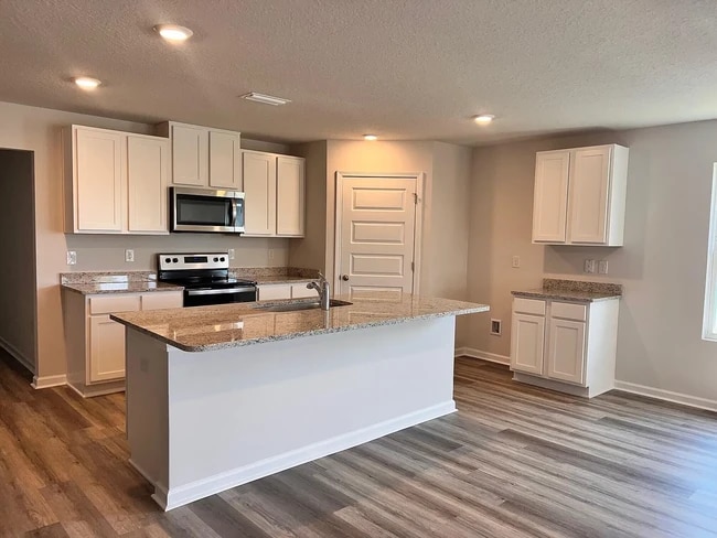 Photo - 3113 Tricia Cir