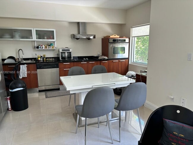 Photo - 1650 Brickell Ave Unit 110