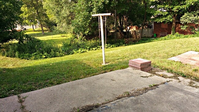 Photo - 1624 elmhurst ave