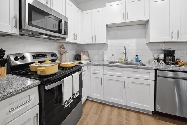 Photo - 637 Wildlight Ave Unit SI ID1531858P