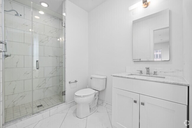 2BR, 2BA - 1,575SF - Primary Bathroom