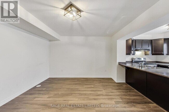 Photo - 10 Goldeye St