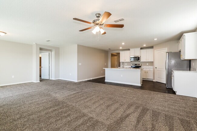 Photo - 2227 Pebble Point Dr