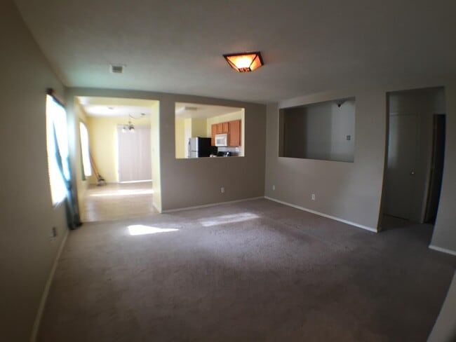 Photo - 3345 Marino Dr SE
