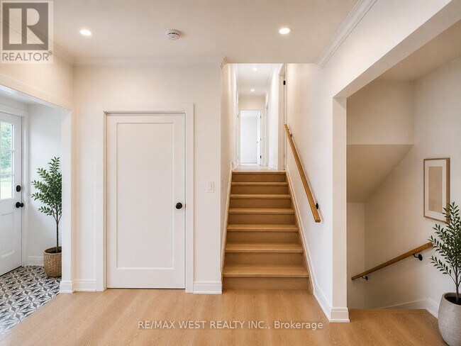 Photo - 73 Ravensbourne Crescent