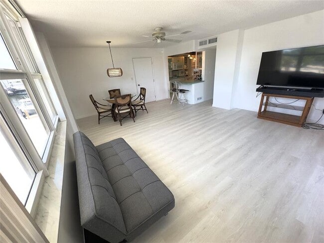 Photo - 1 Las Olas Cir Unit 117