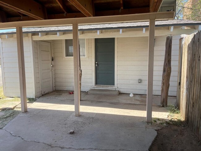 Building Photo - 1315 Golder Ave Rental