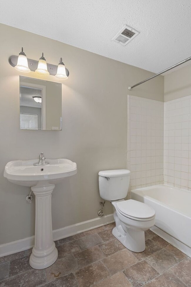 Photo - 3609 Balsam Ave Unidad 103