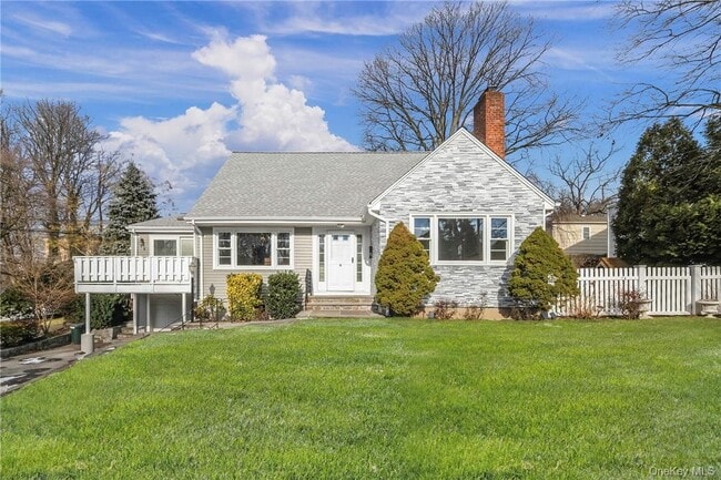 Building Photo - 6 Club Way